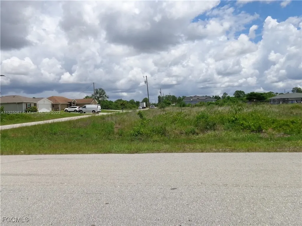 1071 Halby Avenue S Lehigh Acres FL 33974