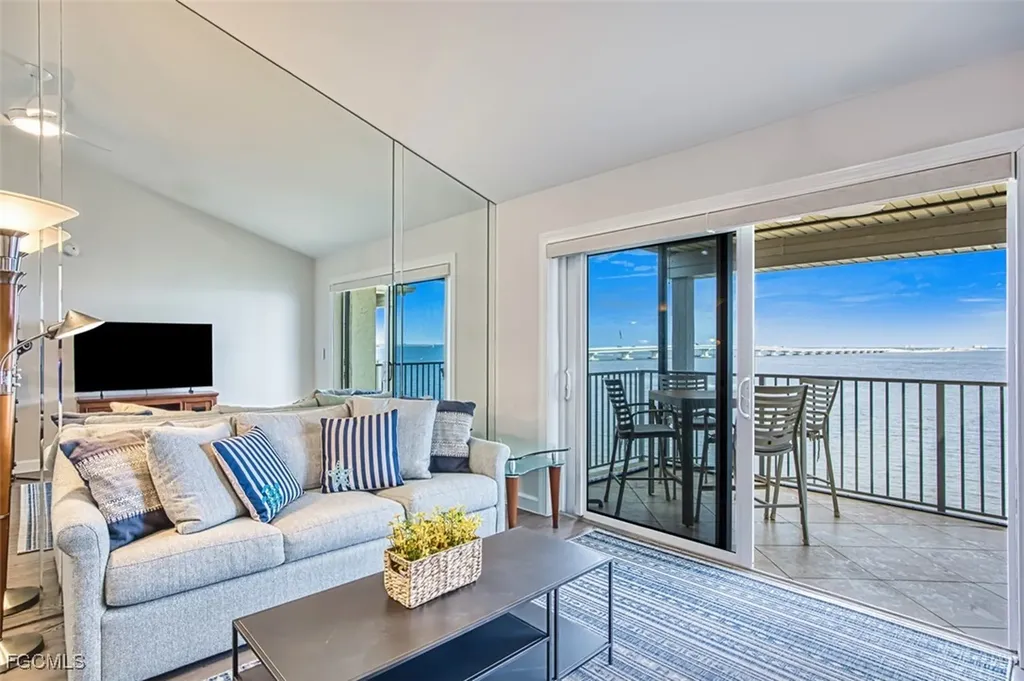 760 Sextant Drive Sanibel FL 33957