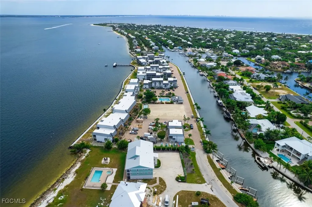 760 Sextant Drive Sanibel FL 33957