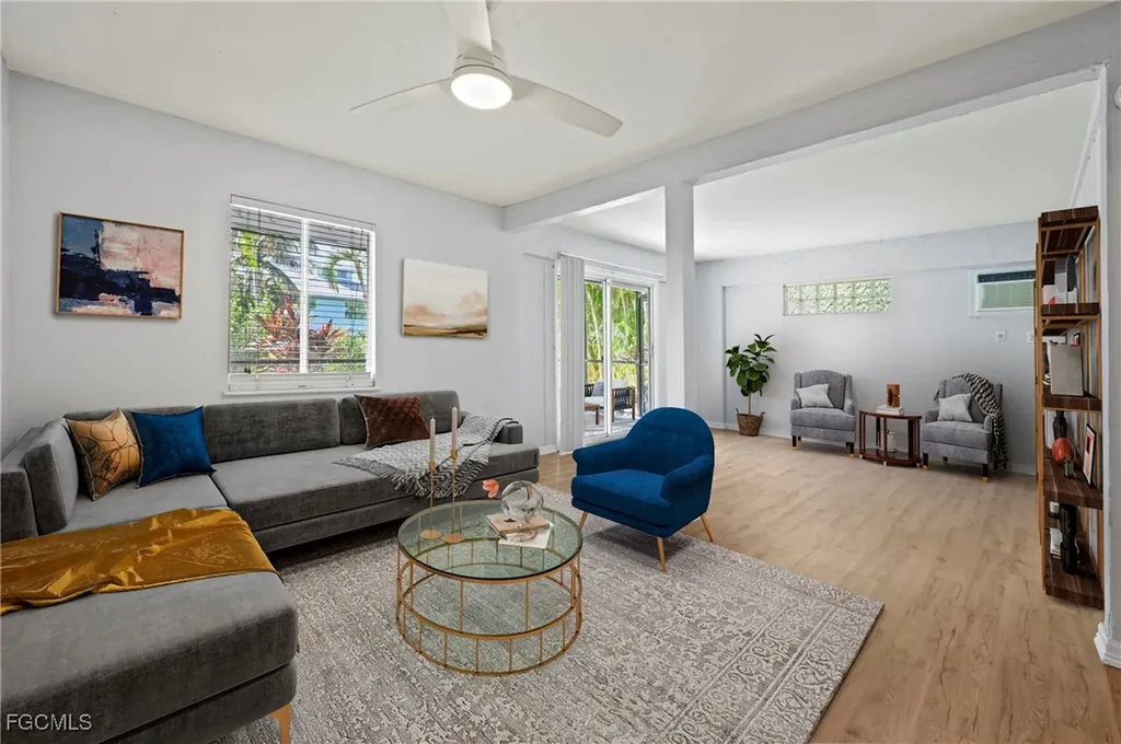 1570 Avion Place Naples FL 34104
