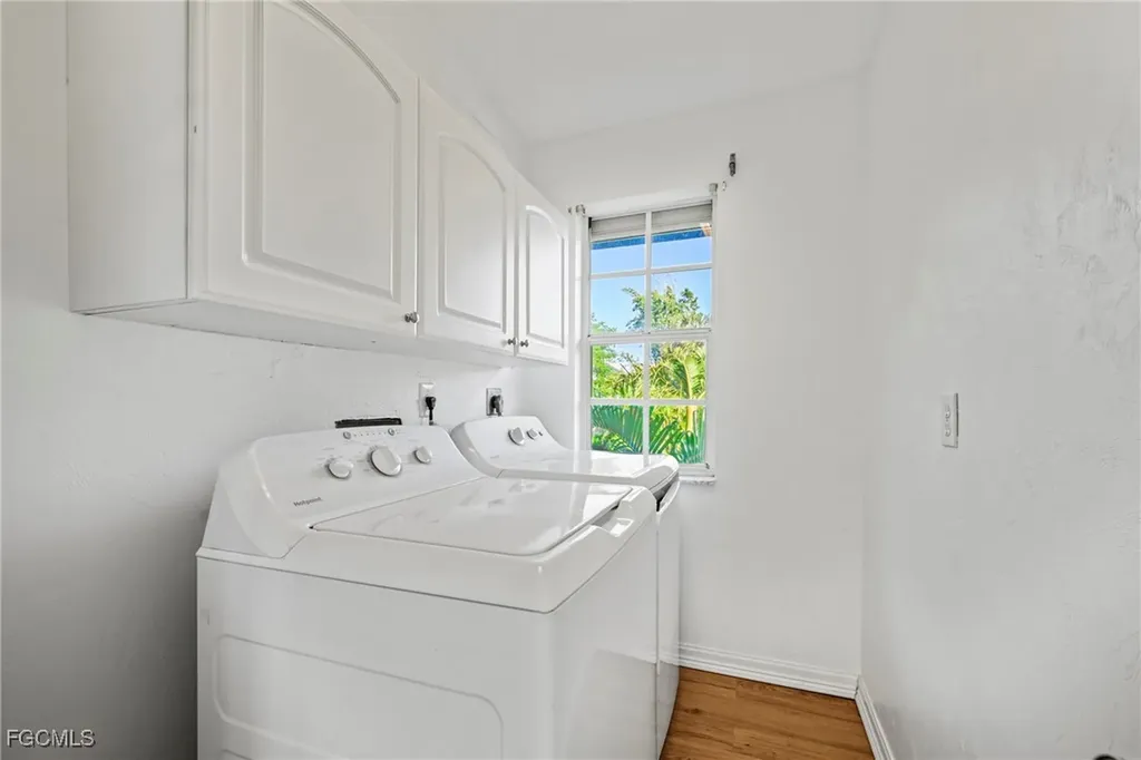 1570 Avion Place Naples FL 34104