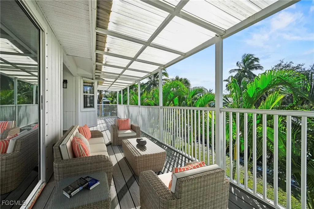 1570 Avion Place Naples FL 34104