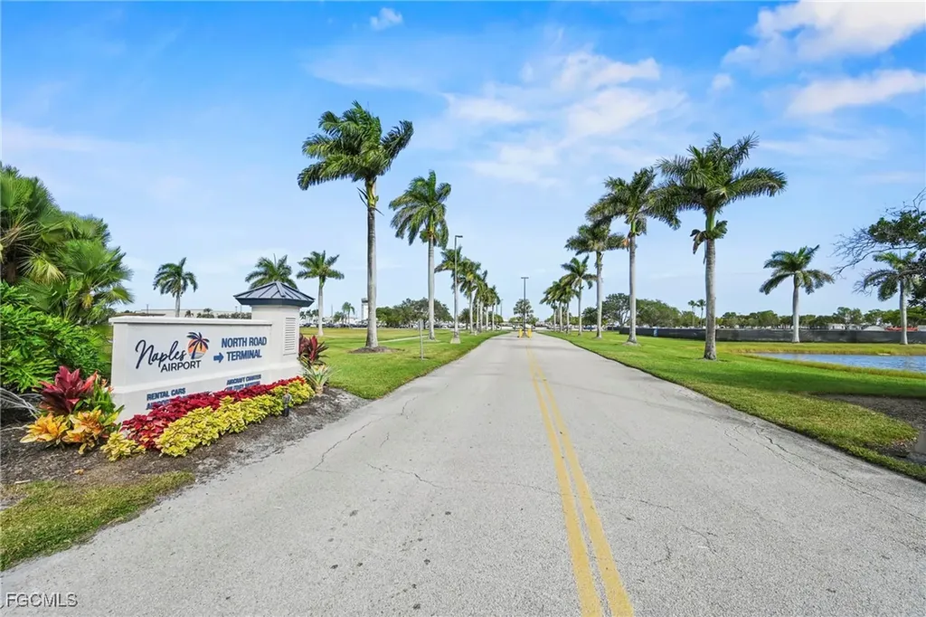 1570 Avion Place Naples FL 34104