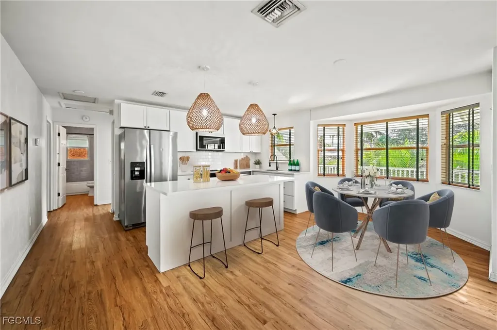 1570 Avion Place Naples FL 34104