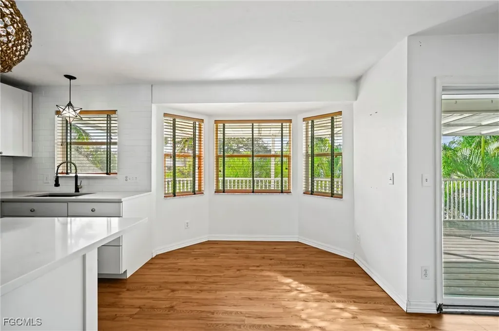 1570 Avion Place Naples FL 34104