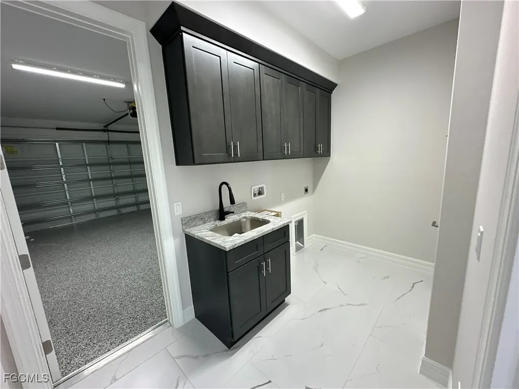 3915 Kismet Parkway W Cape Coral FL 33993