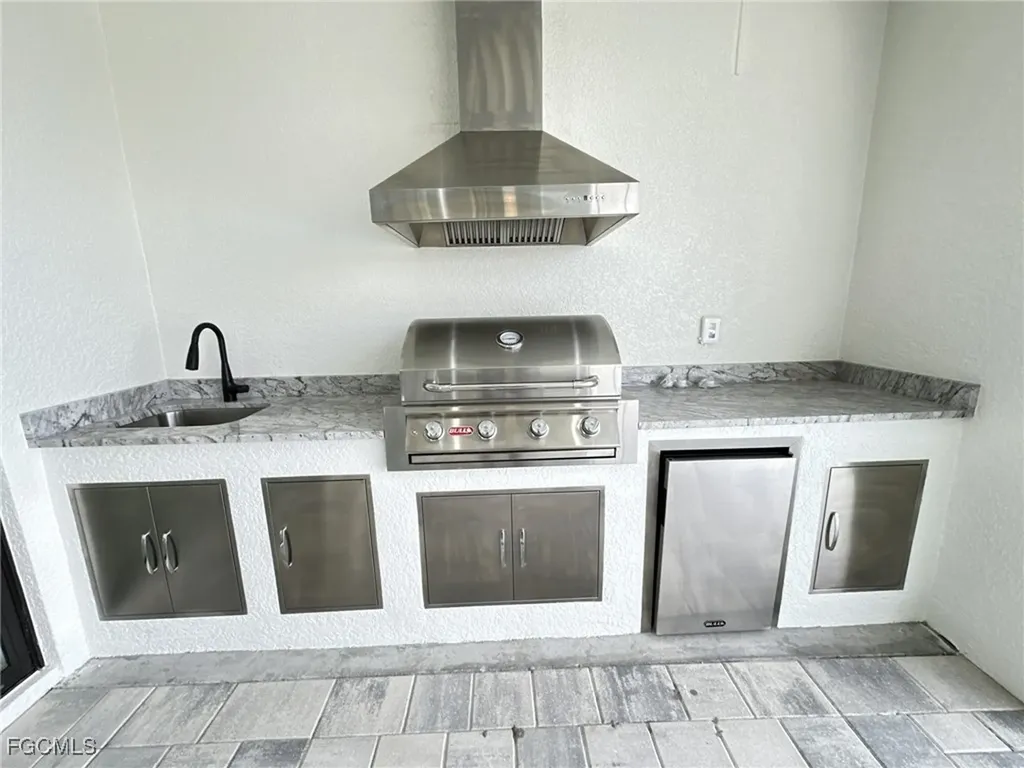 3915 Kismet Parkway W Cape Coral FL 33993
