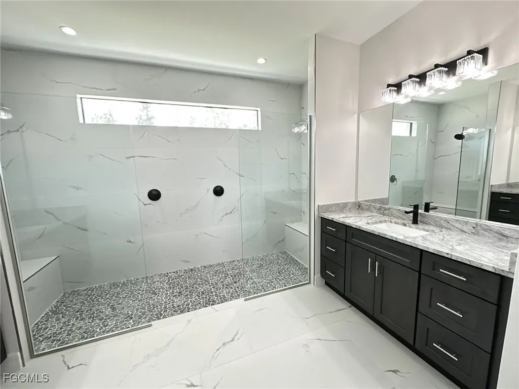 3915 Kismet Parkway W Cape Coral FL 33993