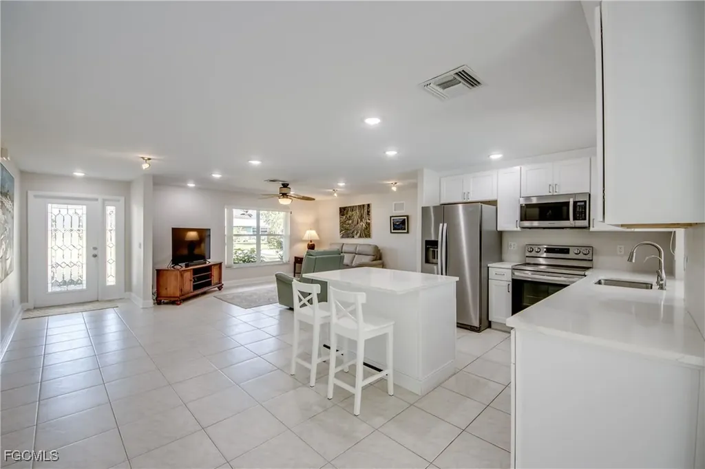 1106 Lorraine Court Cape Coral FL 33904