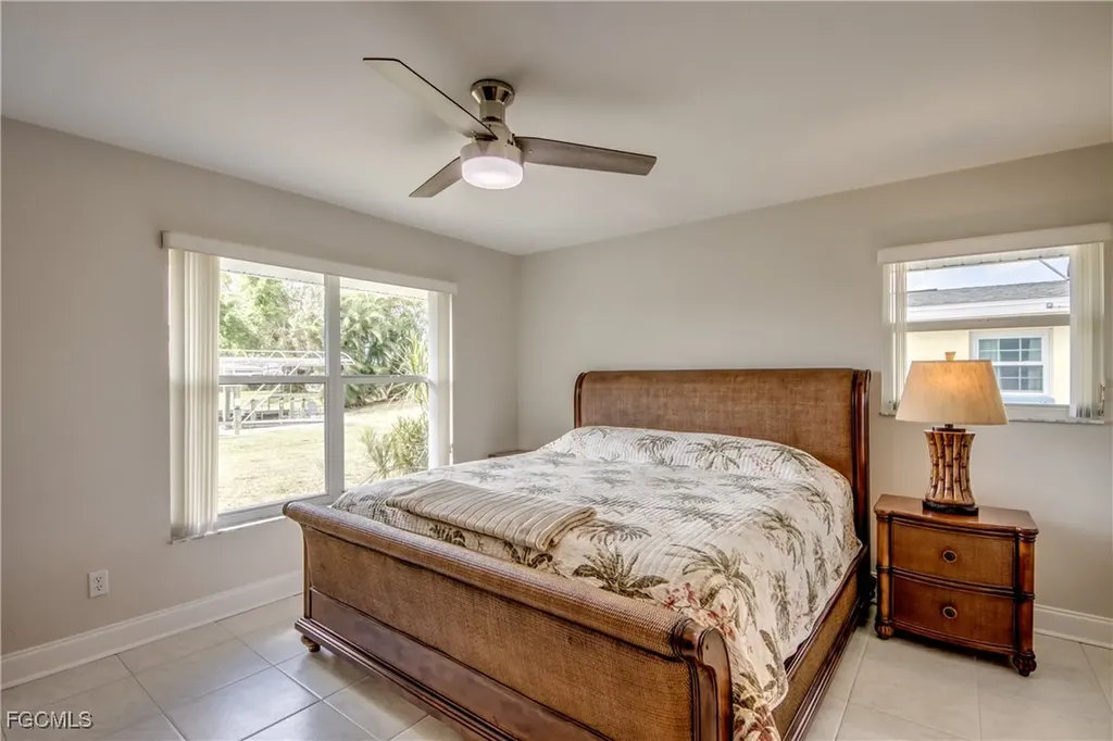 1106 Lorraine Court Cape Coral FL 33904