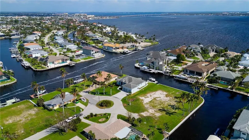 1106 Lorraine Court Cape Coral FL 33904