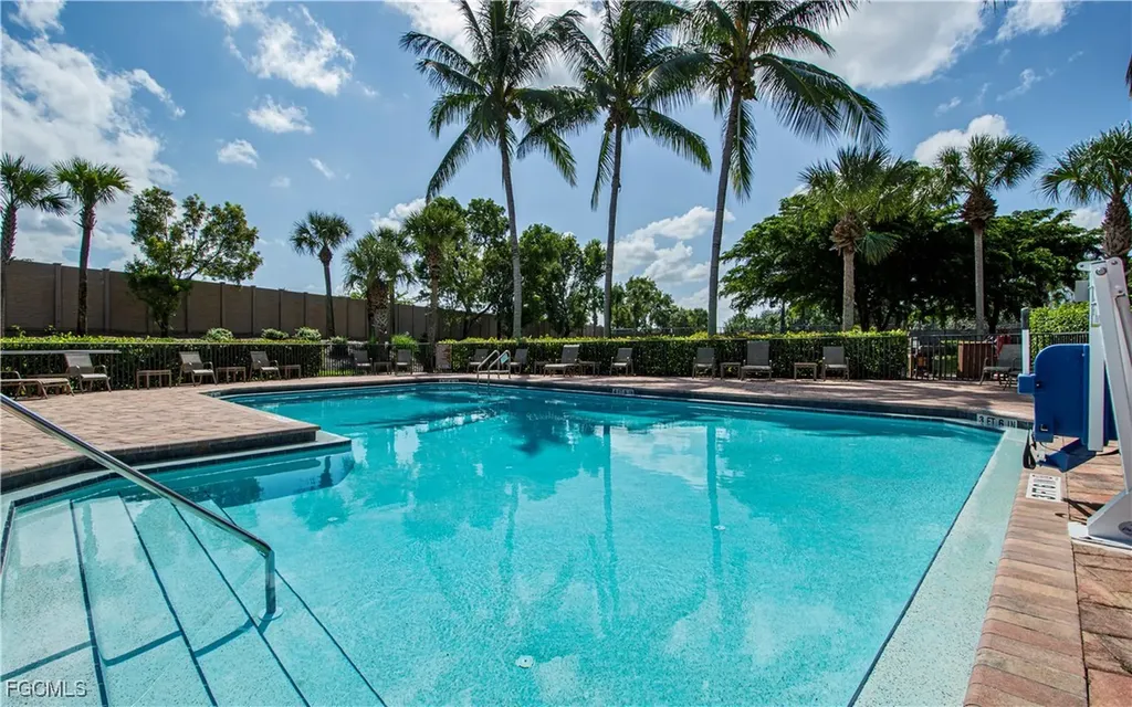 10109 Colonial Country Club Boulevard Fort Myers FL 33913