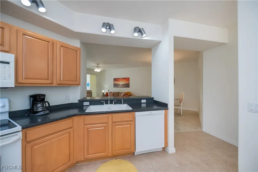 10109 Colonial Country Club Boulevard Fort Myers FL 33913