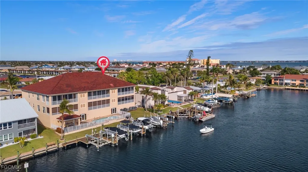 Cape Coral FL, 1814 Beach Parkway, Unit 301