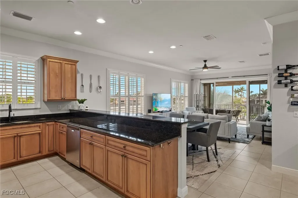 1814 Beach Parkway Cape Coral FL 33904