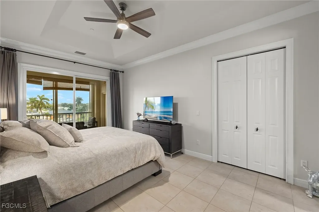 1814 Beach Parkway Cape Coral FL 33904