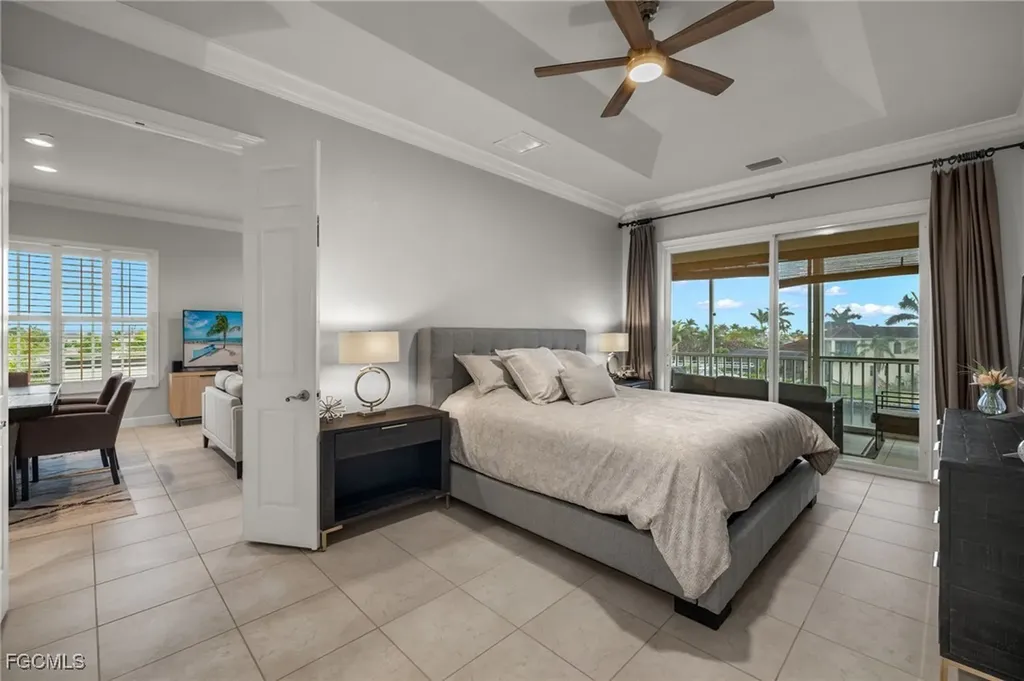 1814 Beach Parkway Cape Coral FL 33904