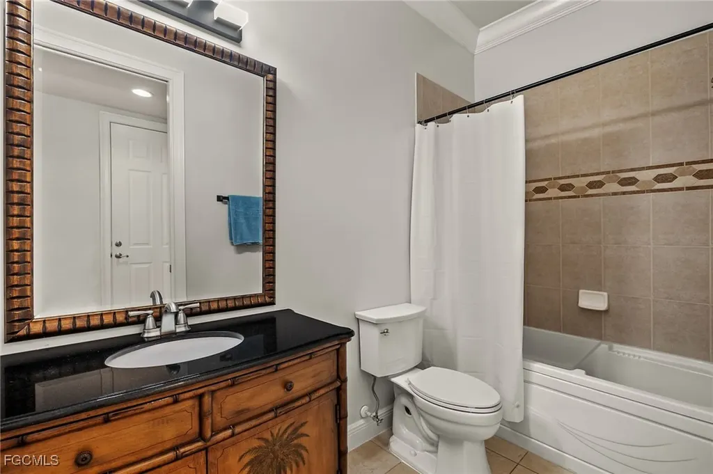 1814 Beach Parkway Cape Coral FL 33904