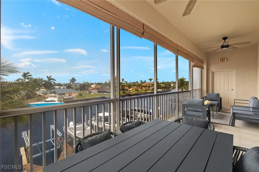1814 Beach Parkway Cape Coral FL 33904