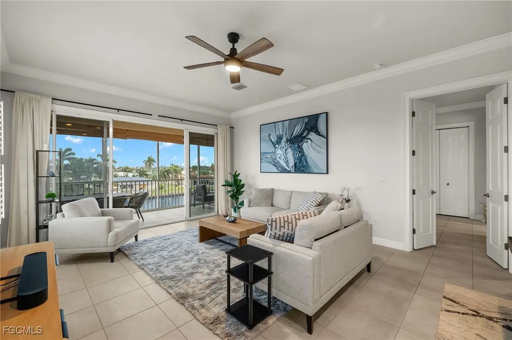 1814 Beach Parkway Cape Coral FL 33904