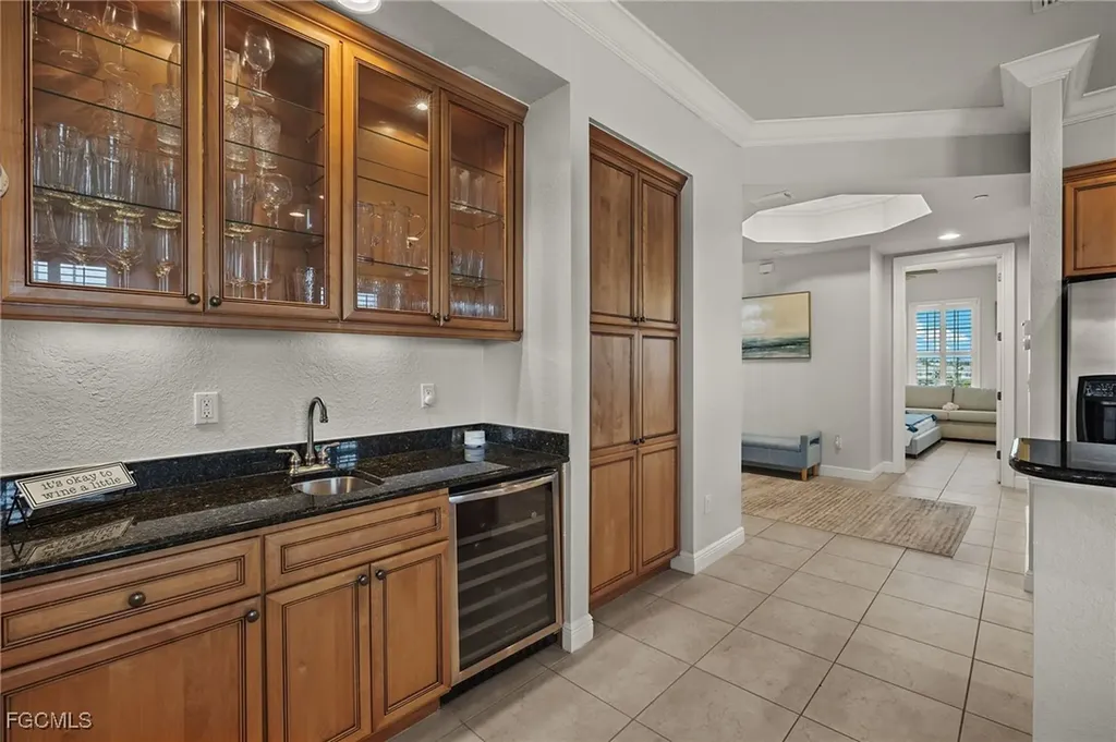 1814 Beach Parkway Cape Coral FL 33904