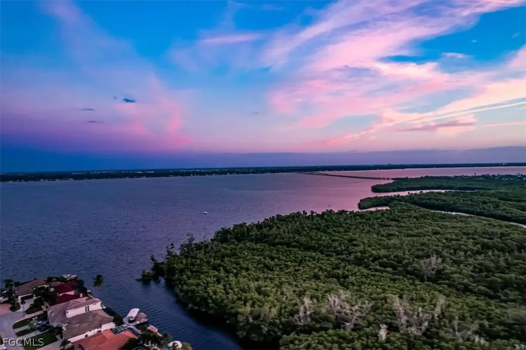 1787 Four Mile Cove Parkway Cape Coral FL 33990