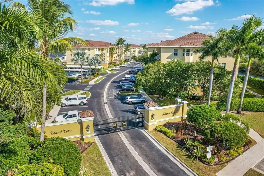 1787 Four Mile Cove Parkway Cape Coral FL 33990