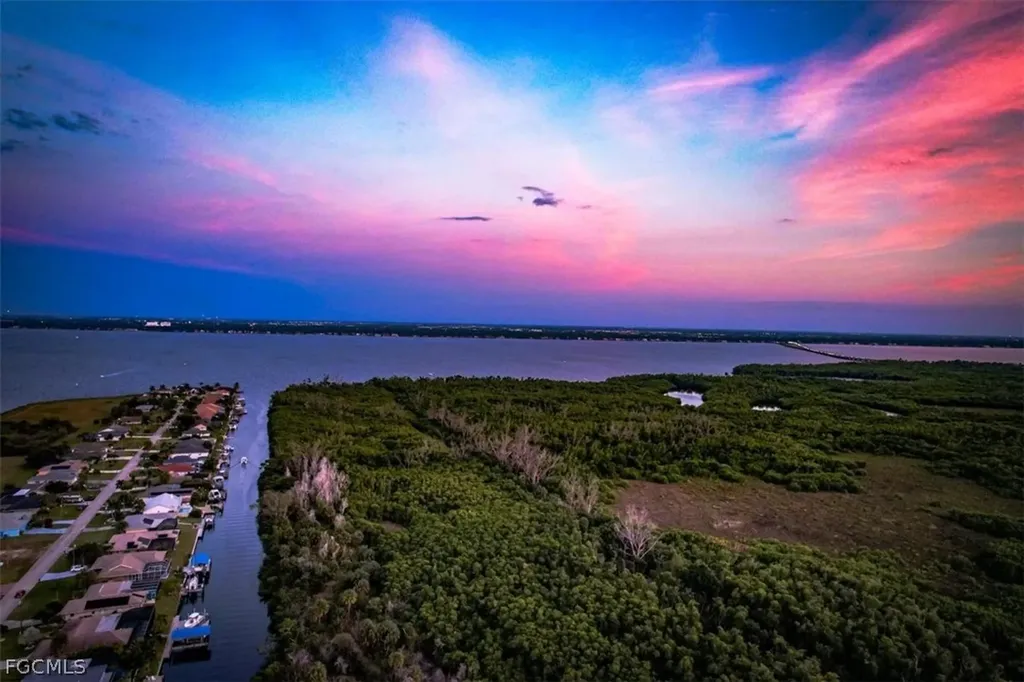1787 Four Mile Cove Parkway Cape Coral FL 33990