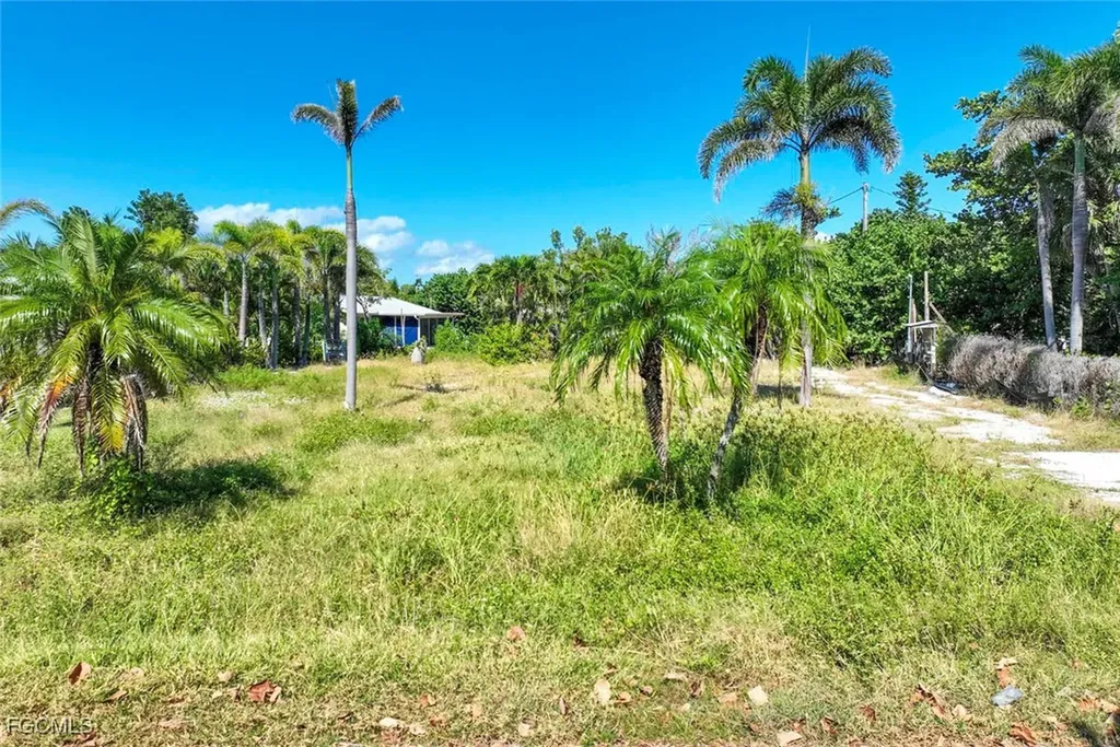 524 Lagoon Drive Sanibel FL 33957