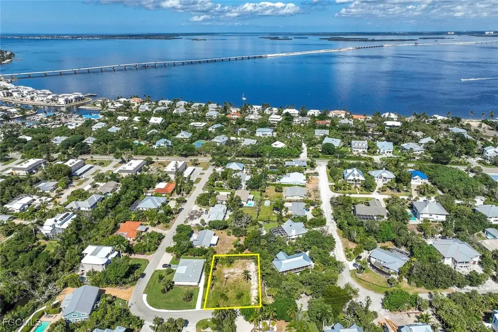 524 Lagoon Drive Sanibel FL 33957