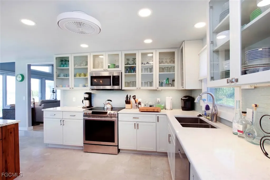 2667 Coconut Drive Sanibel FL 33957