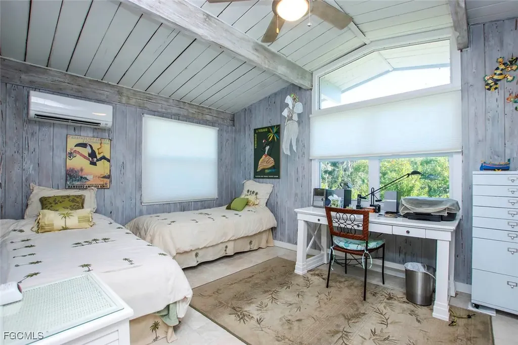 2667 Coconut Drive Sanibel FL 33957