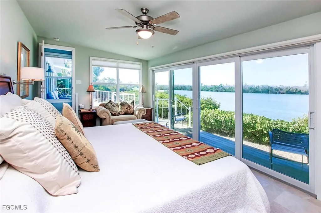2667 Coconut Drive Sanibel FL 33957