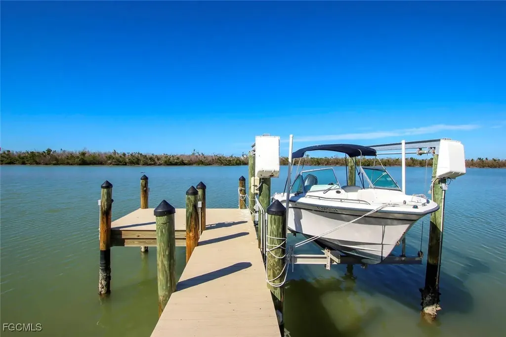 2667 Coconut Drive Sanibel FL 33957
