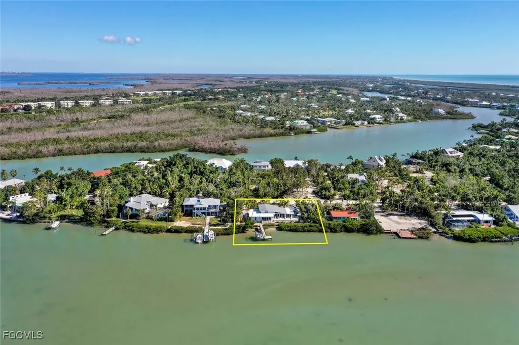 2667 Coconut Drive Sanibel FL 33957