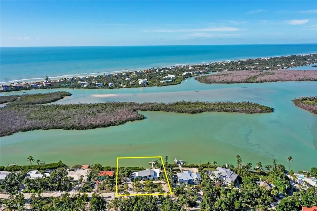 2667 Coconut Drive Sanibel FL 33957