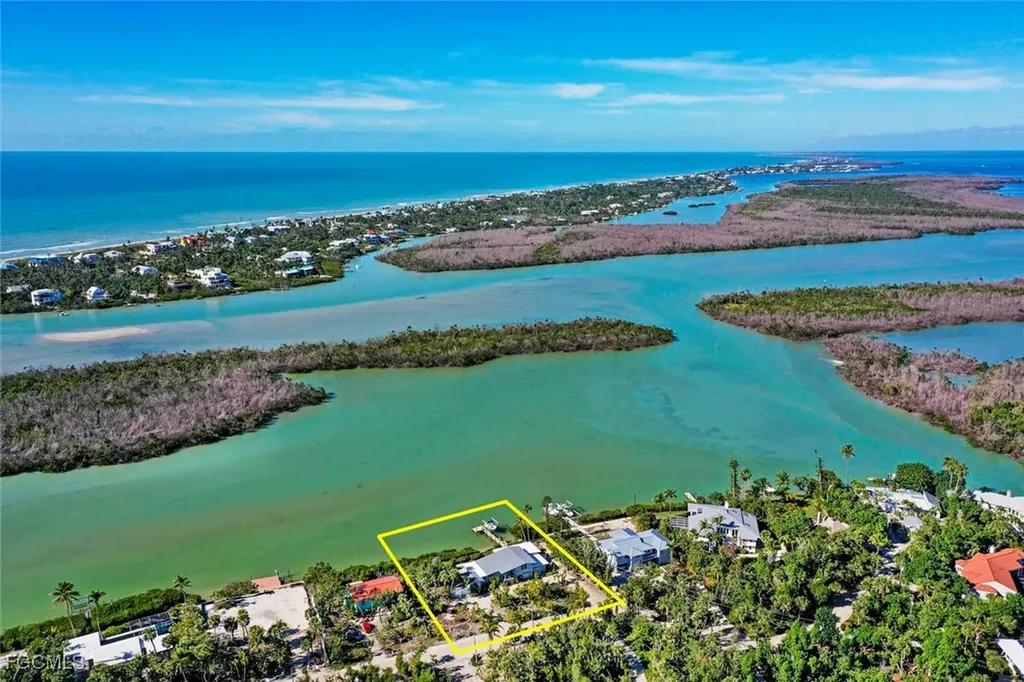 2667 Coconut Drive Sanibel FL 33957