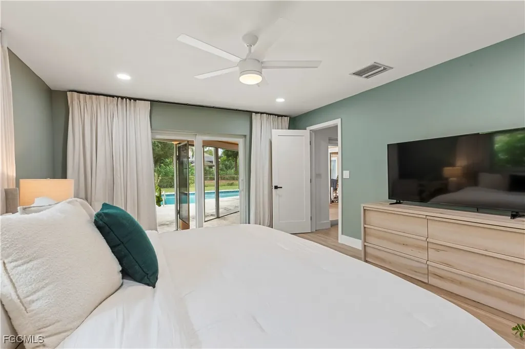 2412 La Salle Avenue Fort Myers FL 33907
