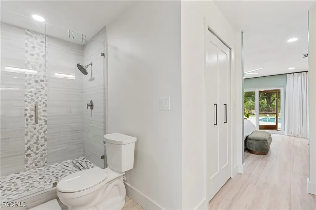 2412 La Salle Avenue Fort Myers FL 33907