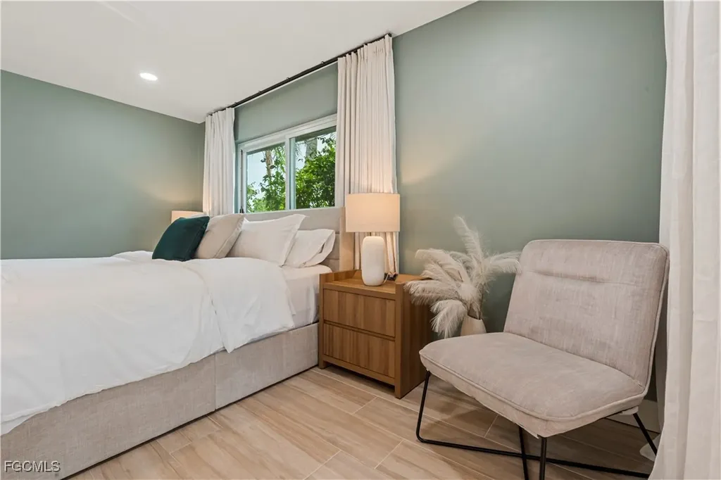 2412 La Salle Avenue Fort Myers FL 33907