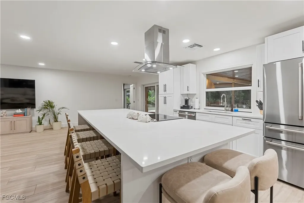 2412 La Salle Avenue Fort Myers FL 33907