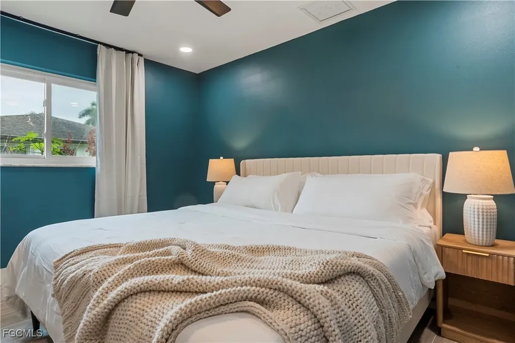 2412 La Salle Avenue Fort Myers FL 33907