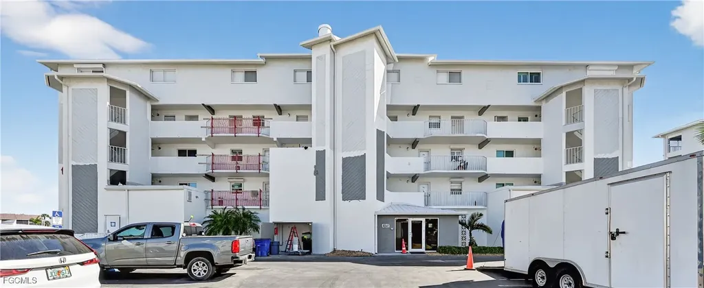 Fort Myers Beach FL, 4541 Bay Beach Lane, Unit 341