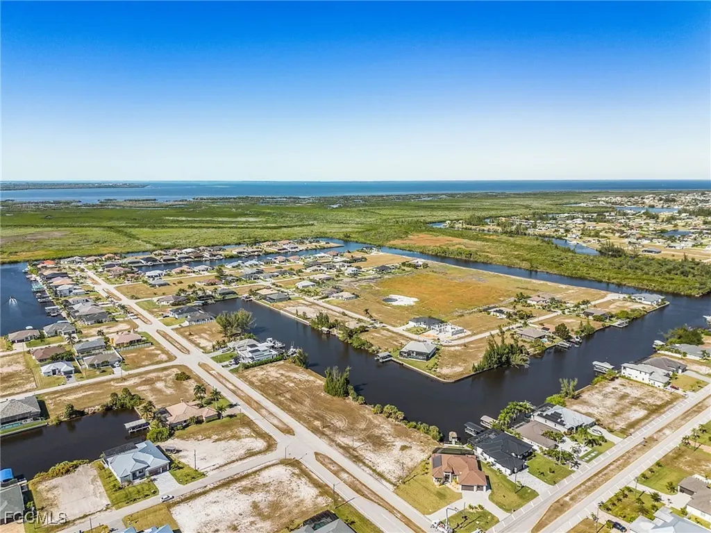 4011 Gulfstream Parkway Cape Coral FL 33993