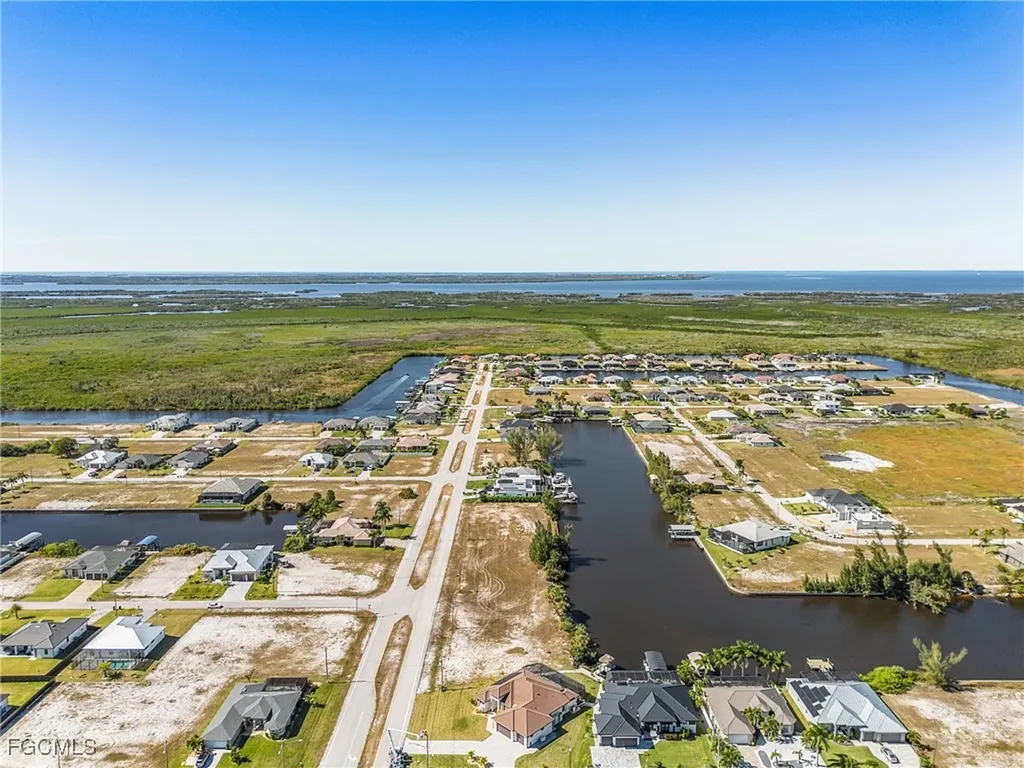 4011 Gulfstream Parkway Cape Coral FL 33993