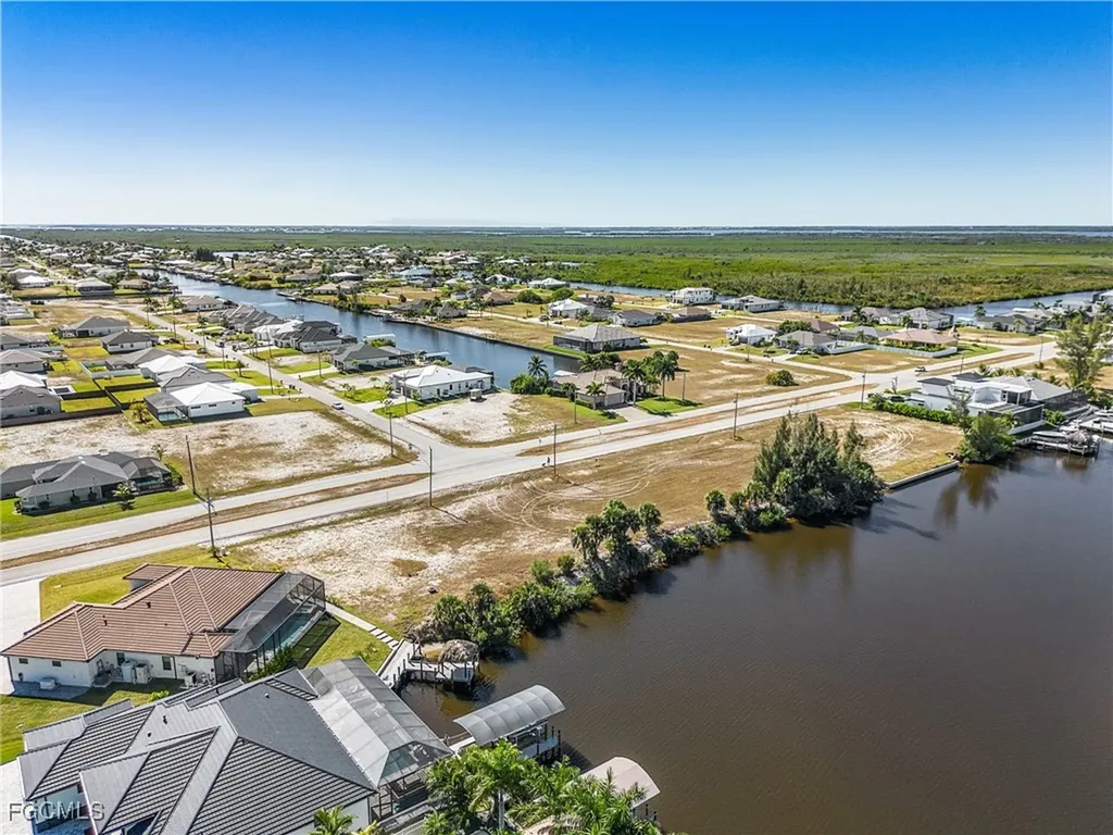 4011 Gulfstream Parkway Cape Coral FL 33993