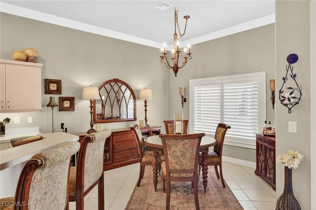 821 James Street Fort Myers FL 33916