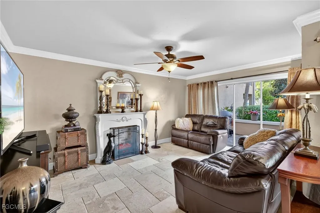 821 James Street Fort Myers FL 33916