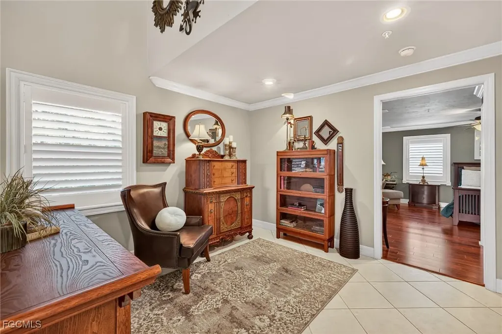 821 James Street Fort Myers FL 33916