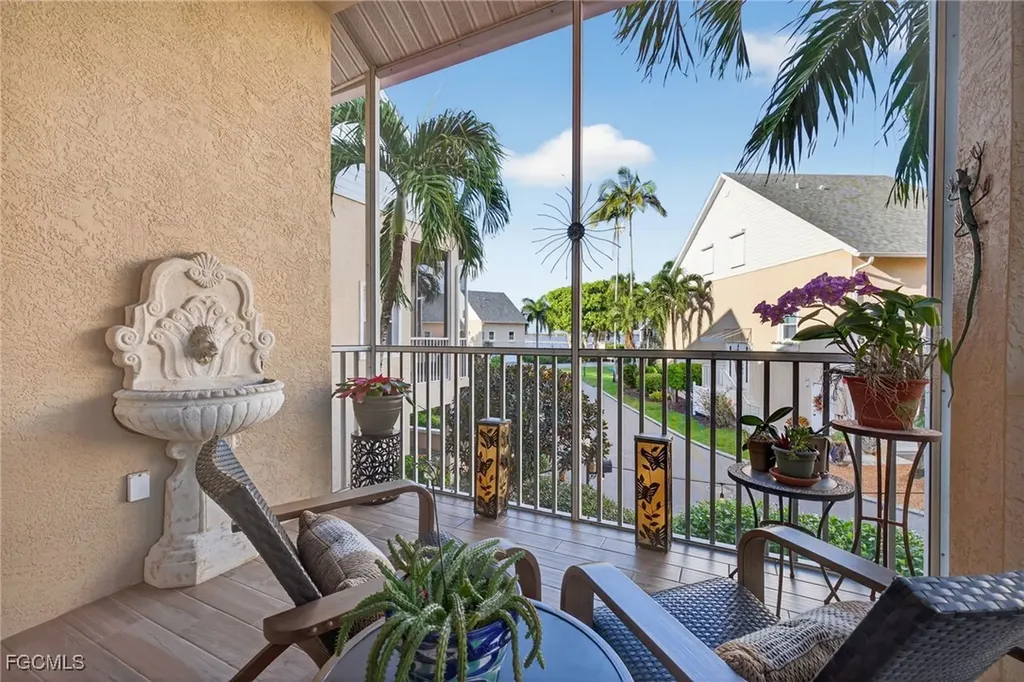 821 James Street Fort Myers FL 33916